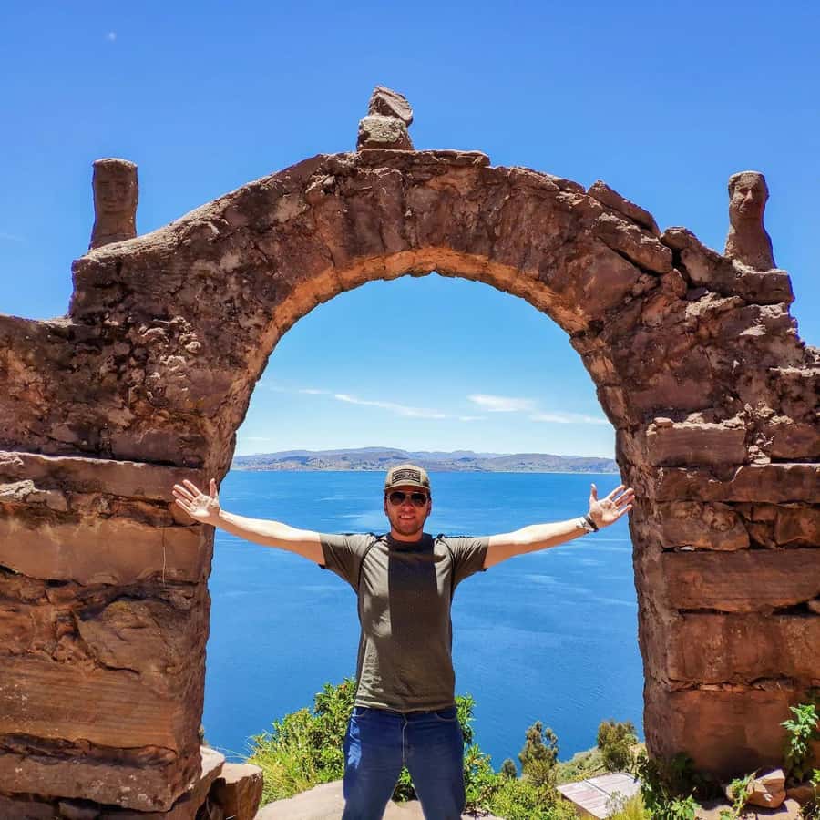 2-Day Amantani Island homestay overnight Tour from Puno - Leaving Puno for the Uros reed islands