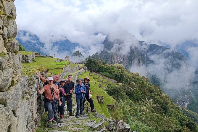 2 Day Tour Throughout the Short Inca Trail to Machu Picchu - Ollantaytambo and the train to Km 104