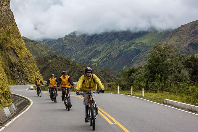 4-Day Inca Jungle Adventure, Mountain Biking, Rafting and Zipline - Day 3: Coffee at Lucmabamba and the long walk to Aguas Calientes