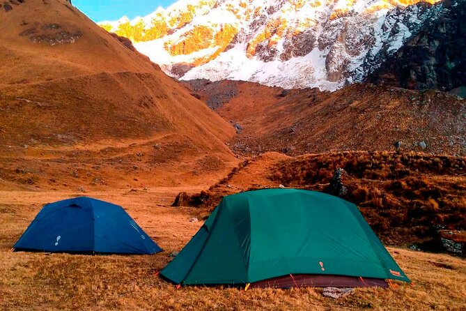 4 Day Inca Trail Trek to Machu Picchu Multi day tour - Day three: ruins, cloud forest, and Wiñay Wayna