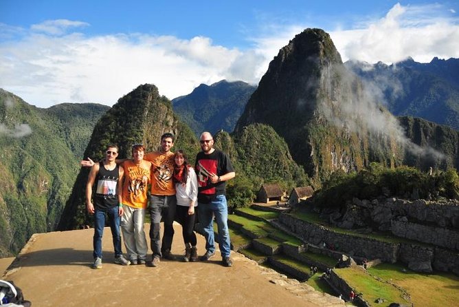 4-Day Lares Trek to Machu Picchu from Cusco - Day 4: The first bus to Machu Picchu