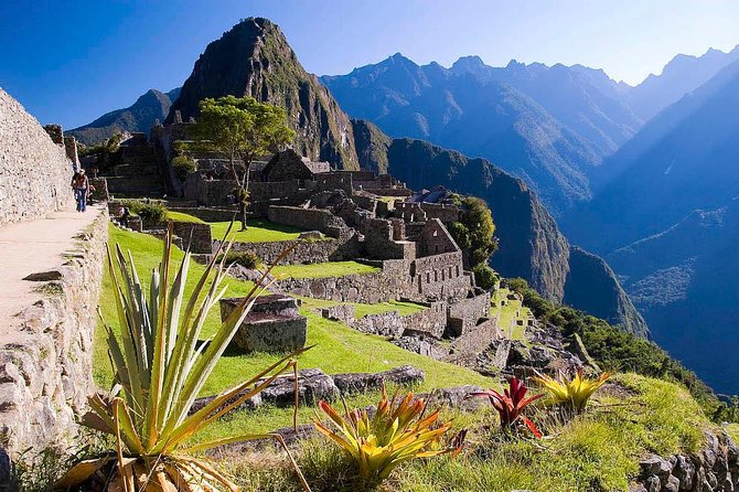 4 Day - Machu Picchu Special - Group Service - Hotels, Transport, and Group Size