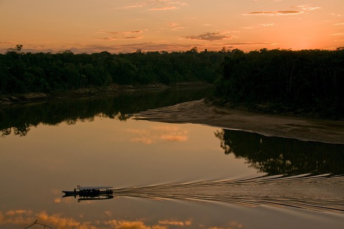 4 Day Tambopata Amazon Wildlife & Canopy Experience - Day 3: Piranha fishing and a dose of adventure