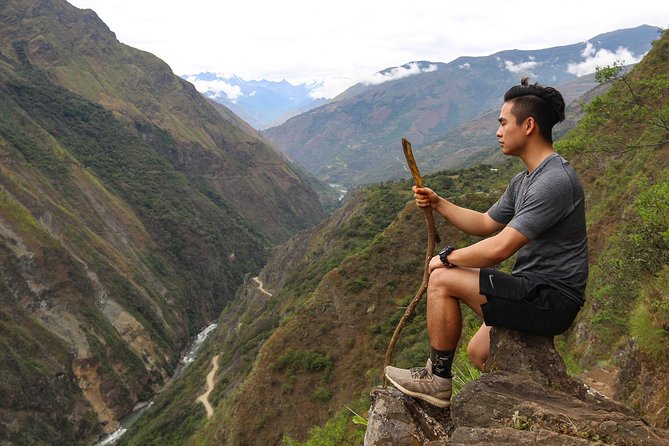 4 Days Inca Jungle to Machu Picchu Standard - Guides, group size, and organization