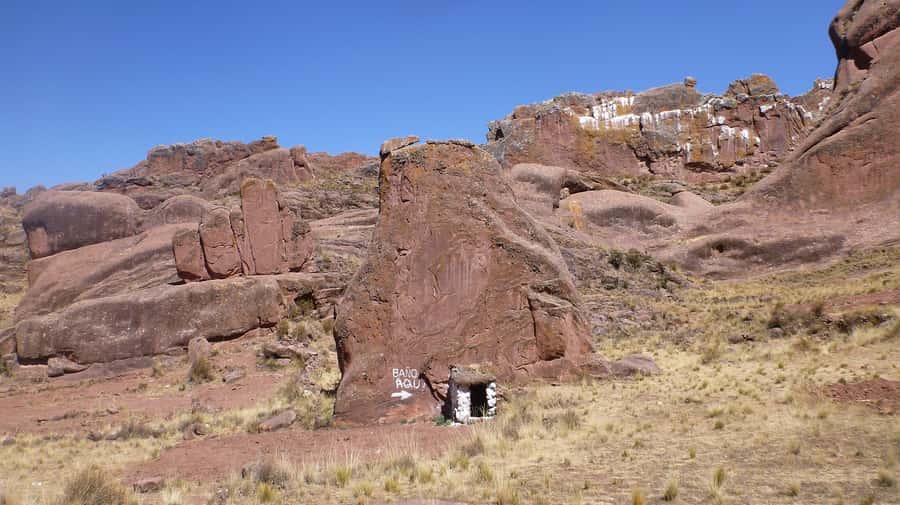 5h tour from Puno to Aramu Muru portal and Inca Ruins - Molloco’s Lupaca burial towers