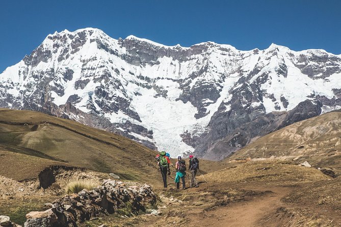 6 day Rainbow Mountain x Ausangate Trek - FlashpackerConnect - Day Six: Rainbow Mountain, Red Valley, and Cusco