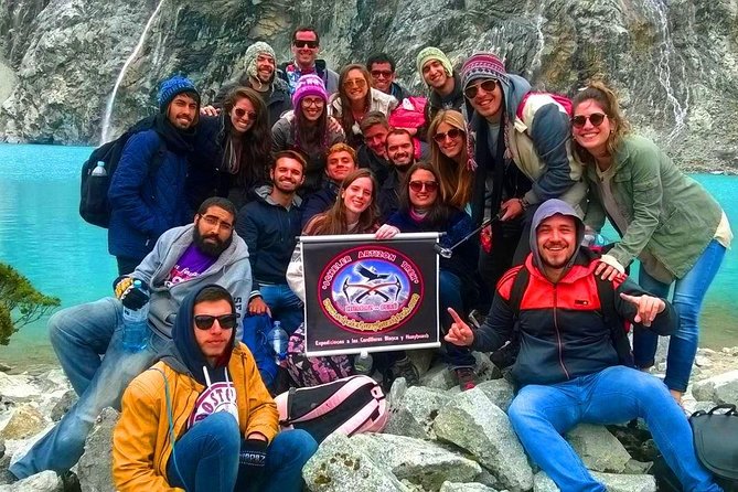 69 Lake - Cordillera Blanca - Group size, guide service, and language