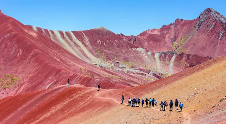 7 Colors Mountain Tour + Red Valley - The 1.5-hour walk to Vinicunca