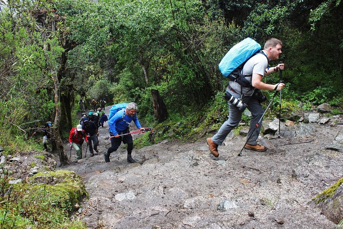 7-Day: Inca Trail Trek to Machu Picchu Group Tour - Day 3: From Huillca Raccay to Wayllabamba