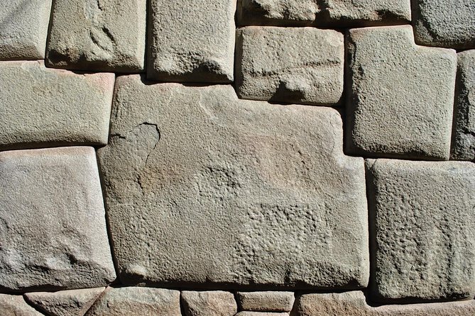 8-Days Peru, The Rise of the Inca Empire - Day 6: The long road from Cusco to Puno