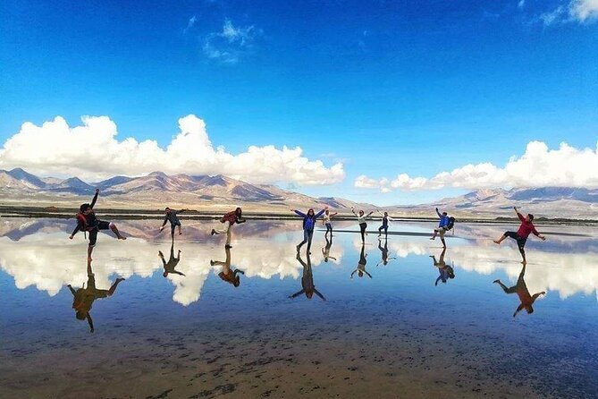 8-Hours Tour in Arequipa Laguna de Salinas with Pick-up - Laguna de Salinas and the Famous Reflections