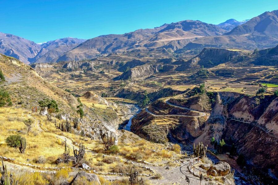 Andes: Colca Canyon Day-Trip - Maca Village and an old church