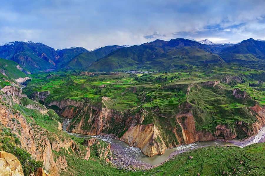 Arequipa: 2-Day Colca Canyon Classic Tour return to Arequipa - Leaving Arequipa for the high Andes