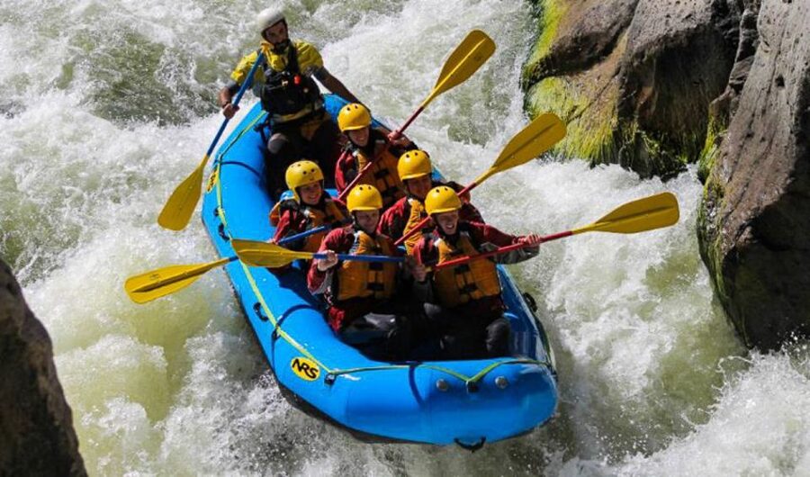 Arequipa: Chili River Rafting - The scenery between the rapids