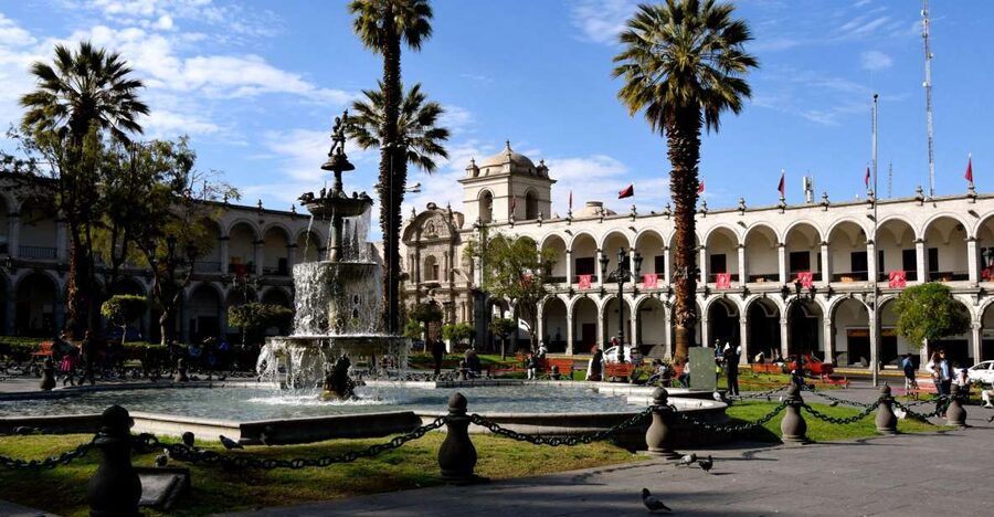 Arequipa: City and Country Tour - Plaza de Armas and the Centro Historico