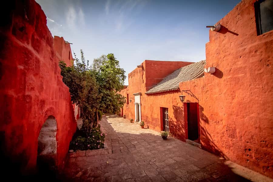 Arequipa: City Tour and Santa Catalina Monastery - Who should take this tour