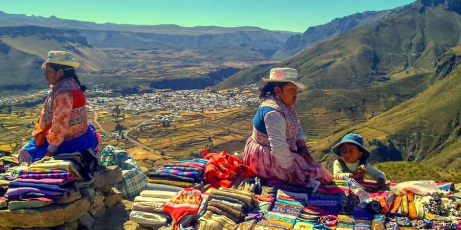 Arequipa : Colca Canyon 2-Day Adventure - Vicuñas and open country in Salinas and Aguada Blanca