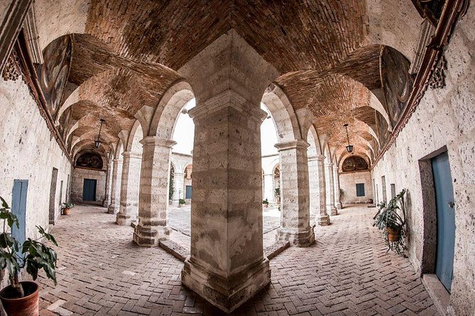 Arequipa, Historic and Colonial City and Santa Catalina Monastery - How the 3.5-hour format works