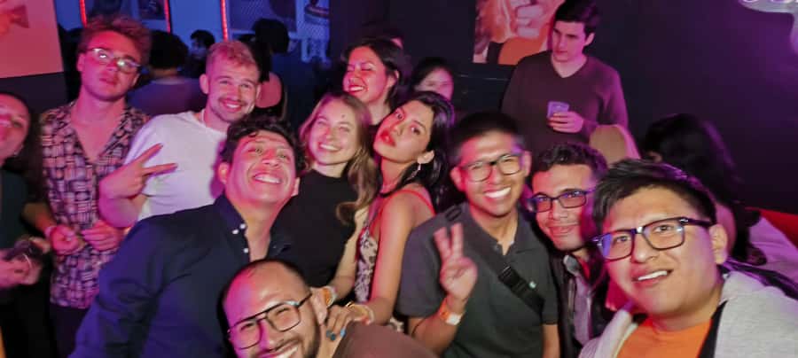 Arequipa: Pub Crawl with Skip-The-Line Access and Drinks - Key points to know before booking
