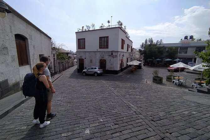 Arequipa Tasting Tour - Plaza de Armas and the city shaped by earthquakes