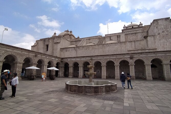 Arequipa Tasting Tour - San Camilo Market is the tour’s most useful food stop