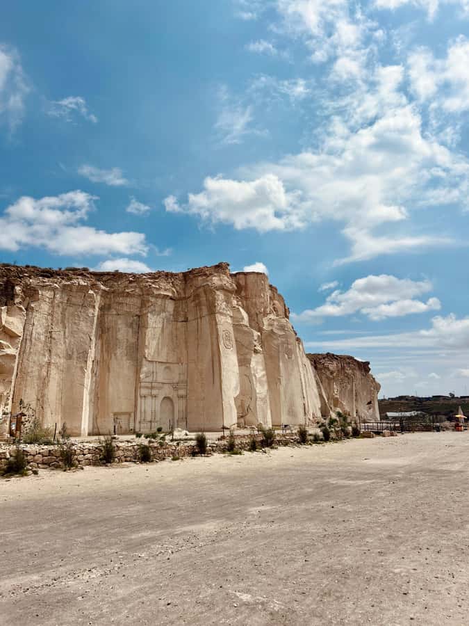 Arequipa: The White City Origins – Sillar Route Half Day - Añashuayco Quarry and the people who shape sillar