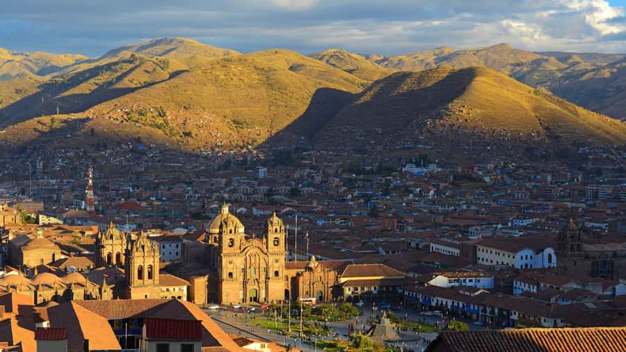 Best of Cusco: Private Walking Tour with a Local - Plaza de Armas and the city’s grand public face