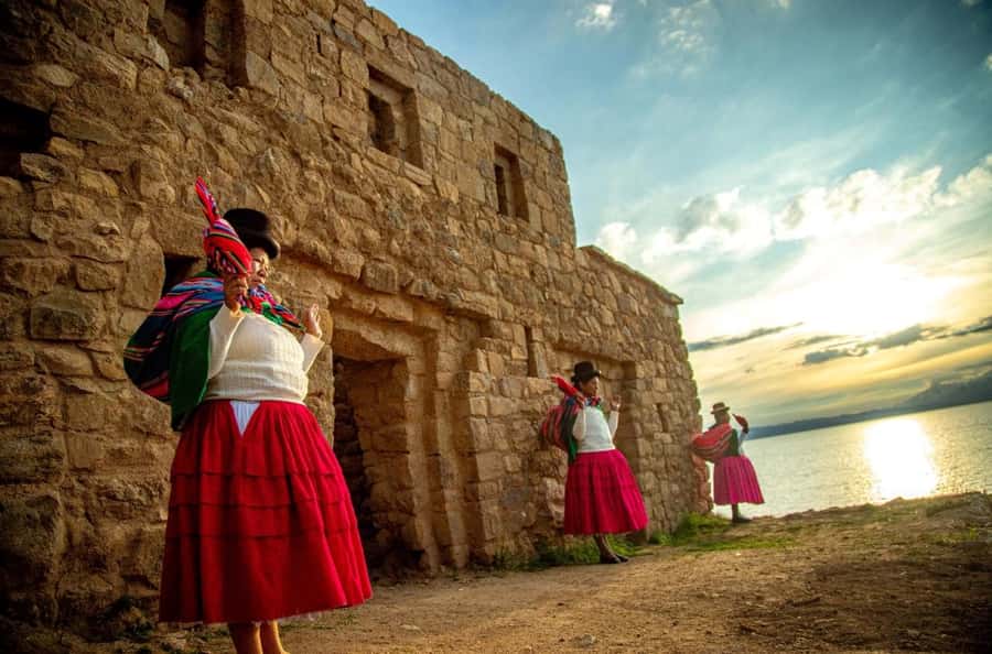 Bolivia: Full day to Copacabana & Isla del Sol - The Umani steps and the Eternal Fountain