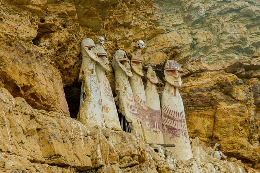 Chachapoyas: Karajía Sarcophagi & Quiocta Caves - Why Karajía is the star of the afternoon