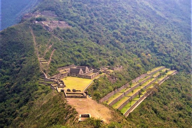Choquequirao Trek 4 days and 3 nights - Reaching the Choquequirao Inca citadel