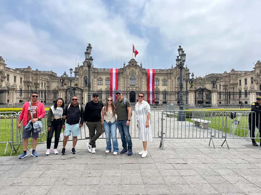 City tour and the best highlights in lima - Plaza Mayor brings colonial Lima into focus