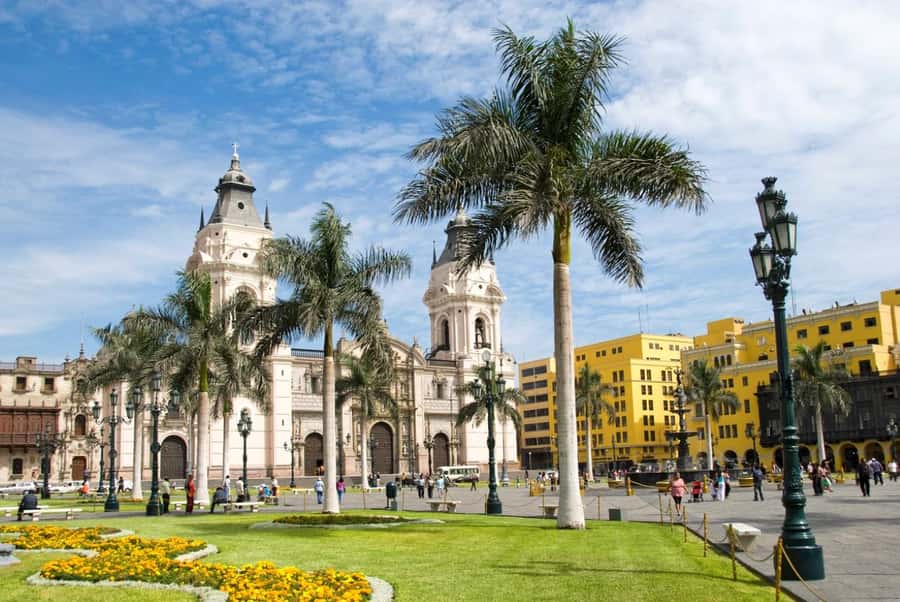 City Tour Colonial and Modern Lima Half Day Plus Ticket - Huaca Pucllana, an ancient site seen from the city