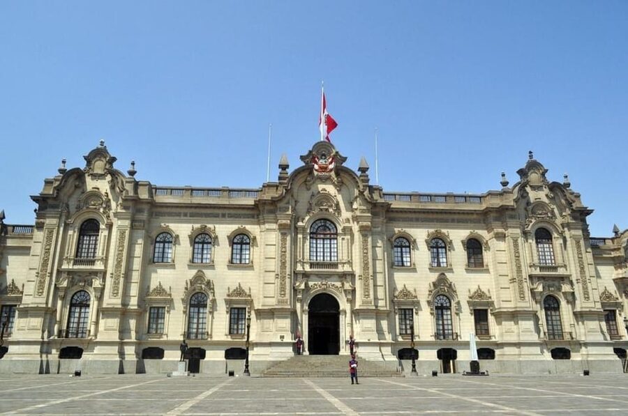 City Tour Colonial and Modern Lima Half Day Plus Ticket - From modern avenues to Lima’s colonial center