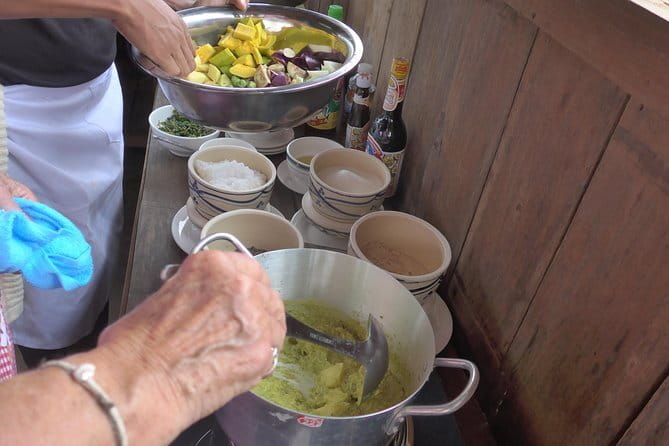 Cooking Class at La Plantation - The pepper farm and spice introduction