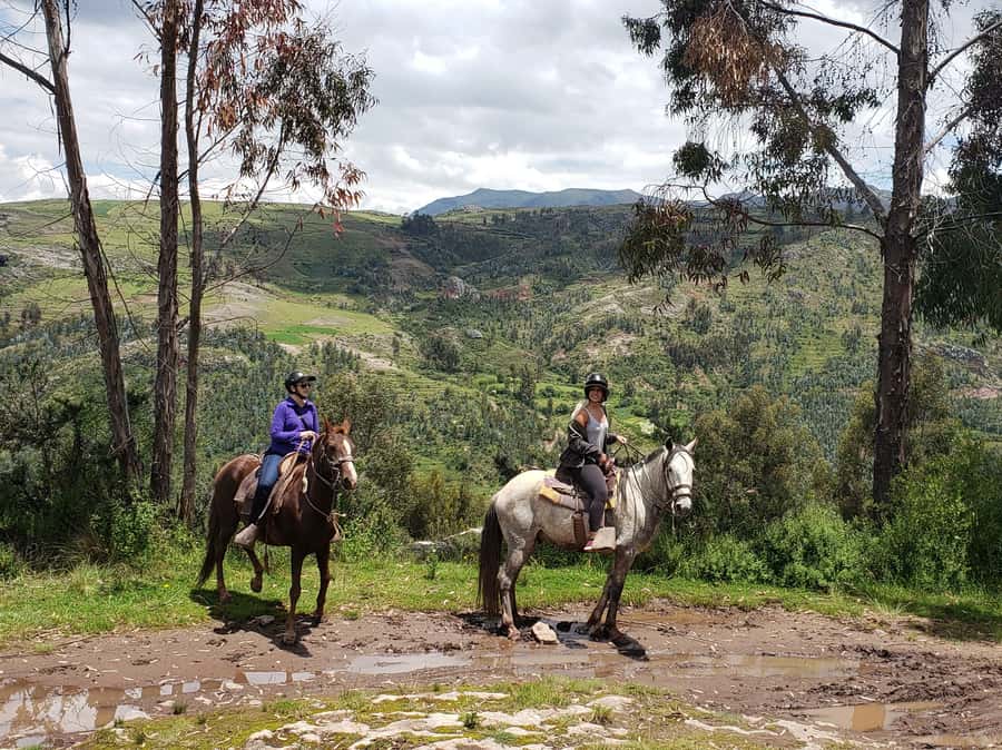 Cusco: 3-Hour Horse Riding Tour to the Temple of the Moon - Reaching the Temple of the Moon