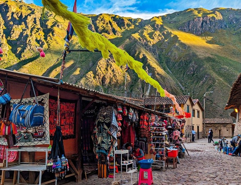 Cusco:Chinchero,Moray & Salt Mines drop-off in Ollantaytambo - Urubamba: a proper pause for buffet lunch
