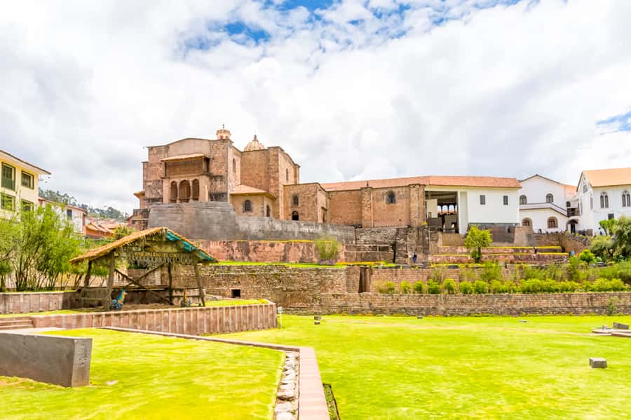Cusco: City and Nearby Ruins 5-Hour Guided Tour - Qenqo, a carved stone site with a strange mood