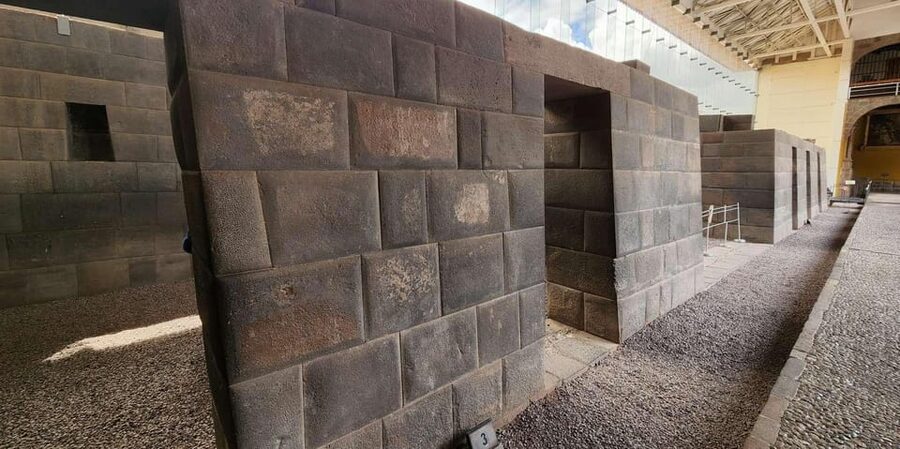 Cusco: City Tour | Half-Day Tour to 4 Archaeological Sites - What the bilingual format feels like in practice