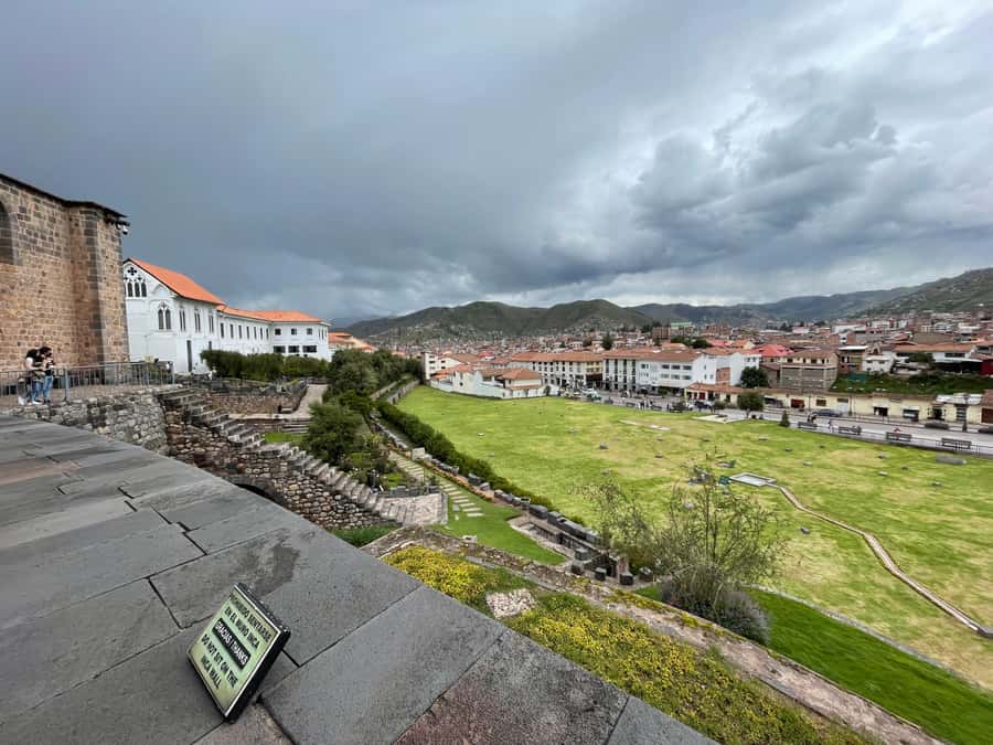 Cusco : City Tour of 4 Ruins and Sun Temple - Sacsayhuamán: massive stones above the city