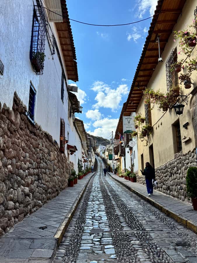 Cusco: Cultural Walking Tour with Local Guide⭐⭐⭐⭐⭐ - The 12-angled stone and Inca masonry
