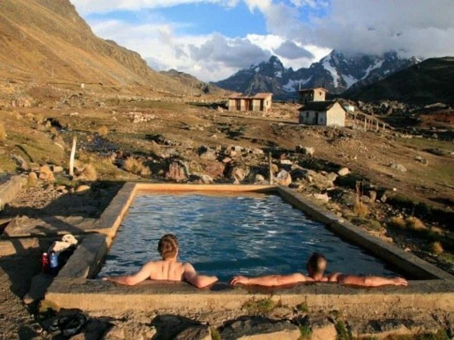 Cusco: Day Trip to the 7 Ausangate Lagoons with Lunch - Breakfast in Pacchanta before the hike