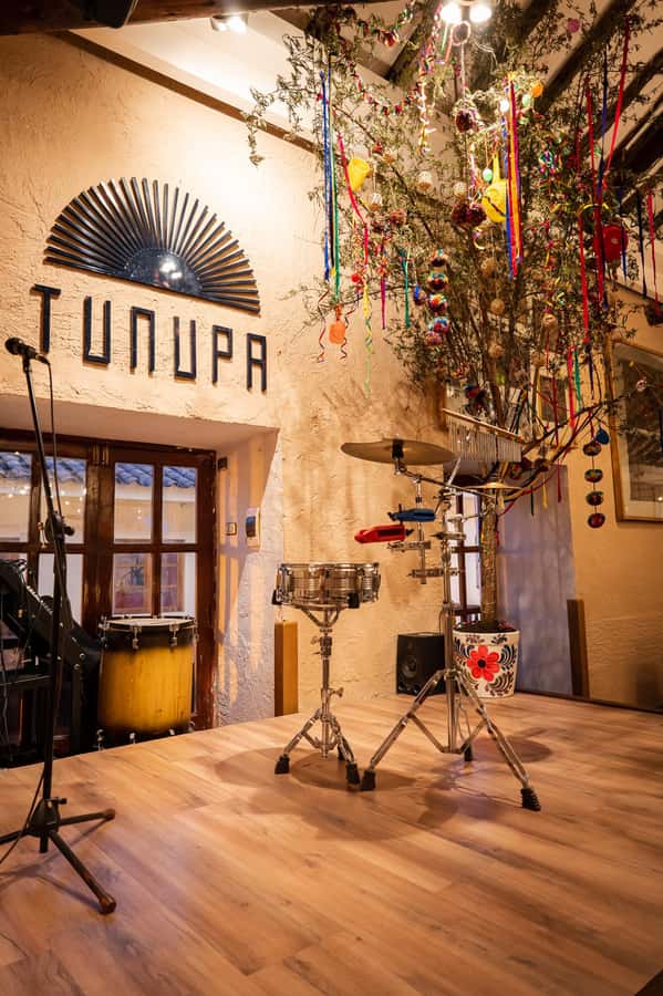 Cusco: Folkloric Andean Show & 3-Course Dinner at Tunupa - What happens during the 10-song performance