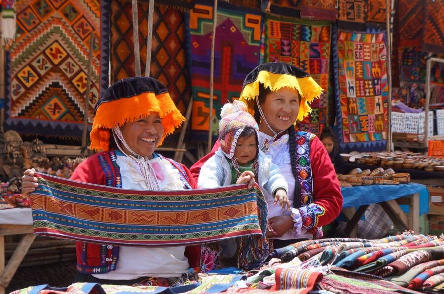 Cusco: Full-Day Sacred Valley and Maras Tour - Pisac combines an archaeological park with a craft market