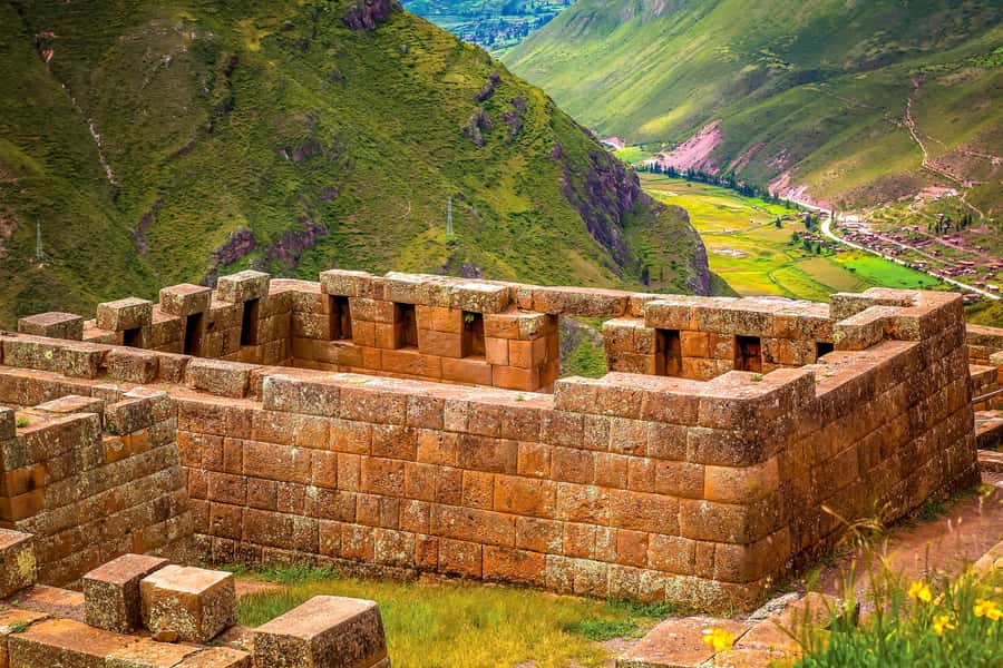 Cusco: Full-Day Tour of The Sacred Valley With Lunch - Ollantaytambo, the day’s strongest Inca site
