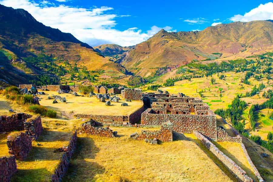 Cusco: Full-Day Tour of The Sacred Valley With Lunch - Chinchero and the meeting of Inca and colonial Peru