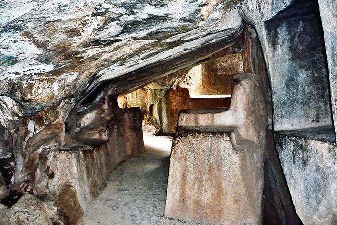 Cusco Half Day City Tour: Four Ruins - Tambomachay: water, stone, and a calm ending