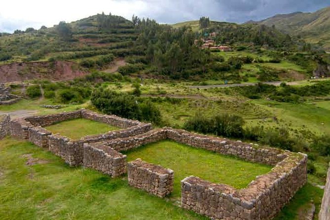 Cusco Half Day City Tour: Four Ruins - Sacsayhuaman: giant stones above Cusco