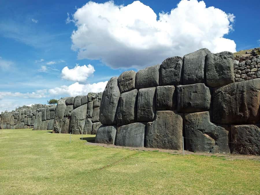 Cusco: Half-Day City Tour with Sacsayhuaman and Q'enco - The minivan route and the pace of the day