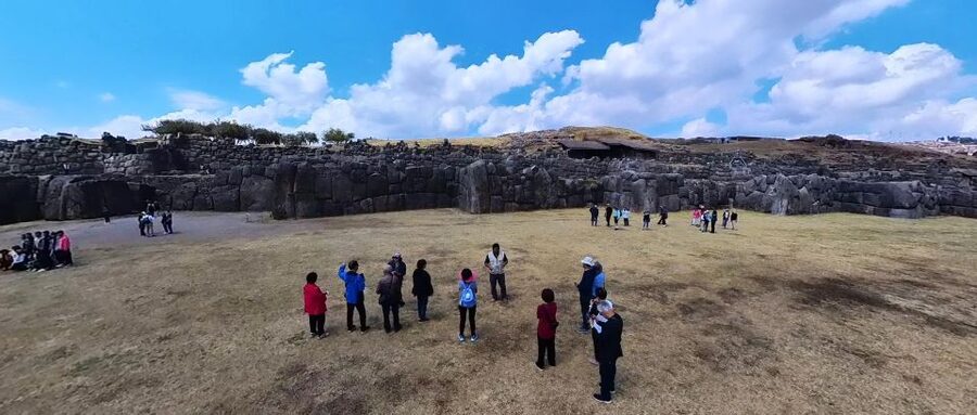 Cusco : Half-Day Explore Inca Ruins qoricancha sacsayhuaman - The $15 price and the extra 90 soles
