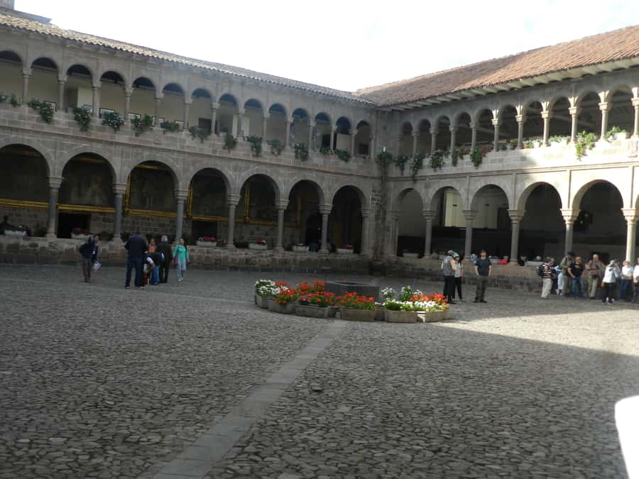 Cusco: Half-Day Historic City Tour - Qenqo, a ceremonial labyrinth